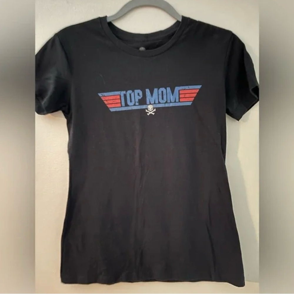 Black Top Mom Pipe Hitters Union T-Shirt